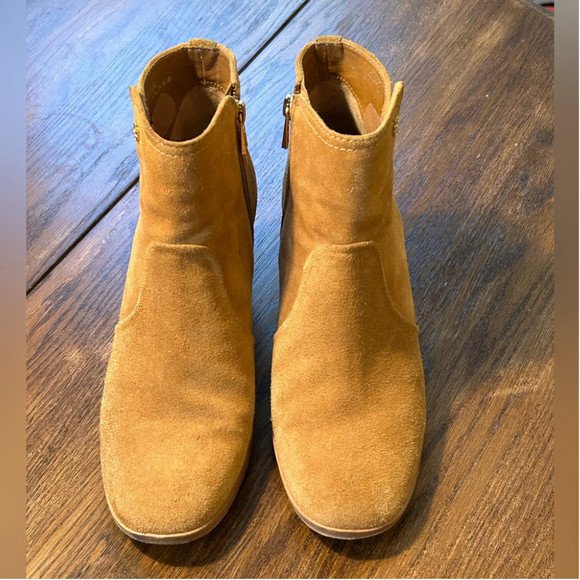 Tory Burch Sade bootie in Suede Sz 8.5 - Picture 3 of 10